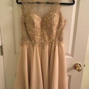 Faviana Homecoming/Dance Dress Size 4 Women’s
